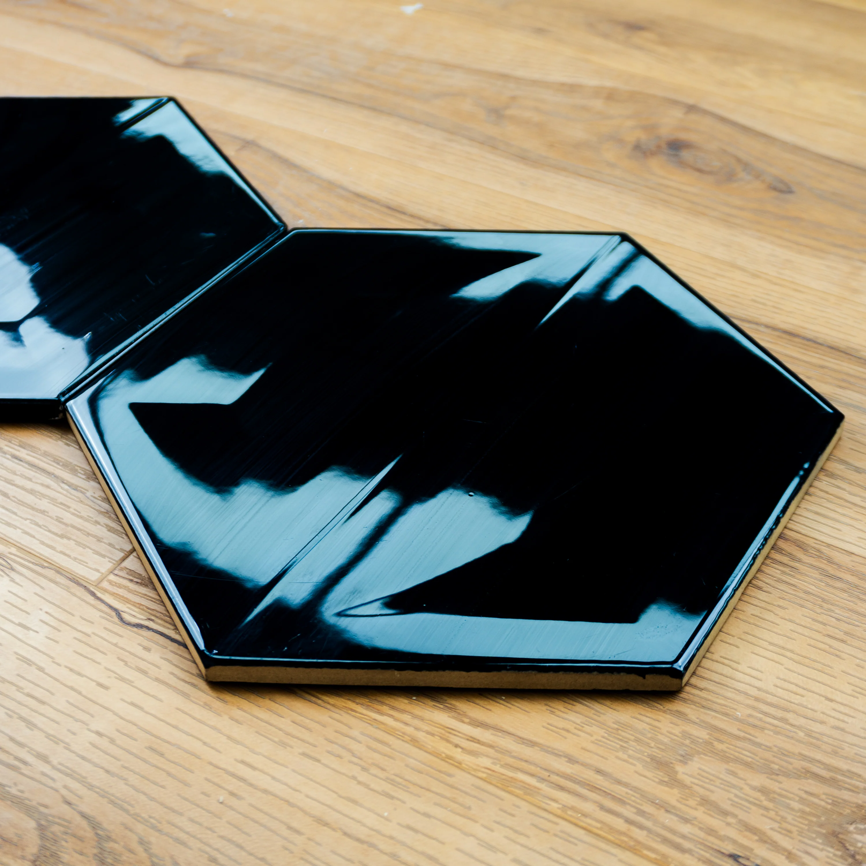 29.4cm x 25.5cm Sky Black Ceramic Tile - Image 5